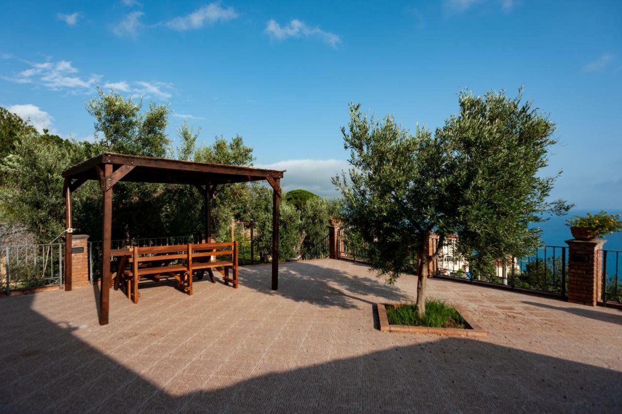 Azienda Agrituristica Le Terre Di San Leonardo Cetraro Esterno foto
